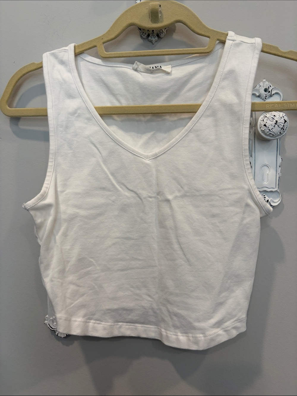 Zenana Outfitters White V-Neck Tank Top